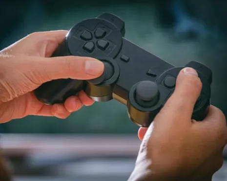 Why Do Certain Gamers Reverse Their Controls? Researchers Now Have Insights, But They’re Different From You Think